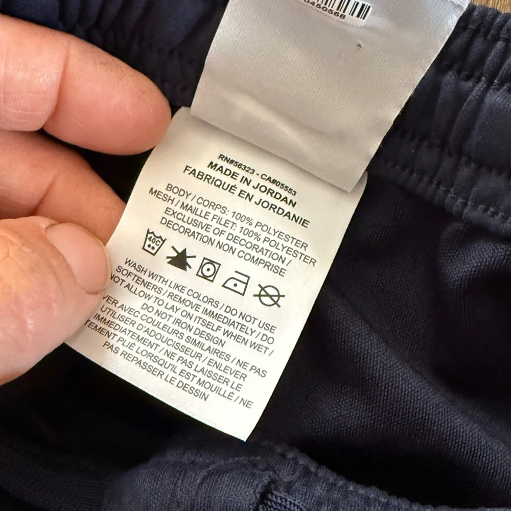 Boys Nike Sweat Pants T shirts and Jacket Set (Great for sizing up on a budget!) - Picture 7 of 13